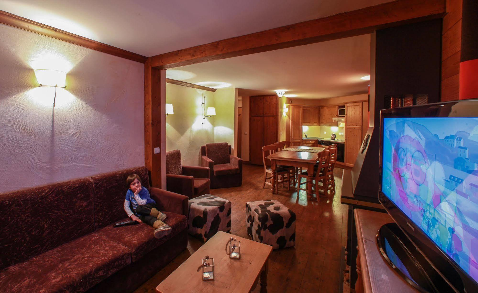 Chalets Montana Planton Тінь Екстер'єр фото